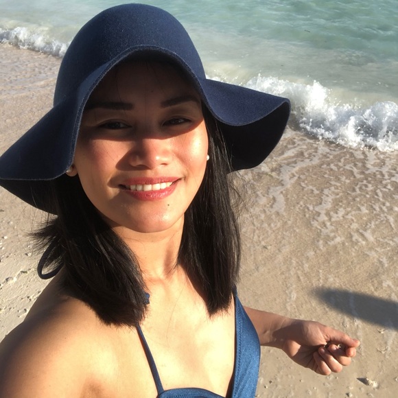 Meet your Posher, Kendall - Picture 5 of 6